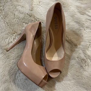 Peep toe Guess heels